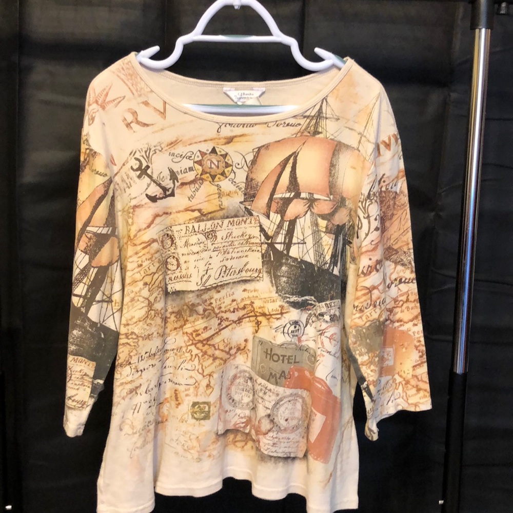Travel lovers tee!
